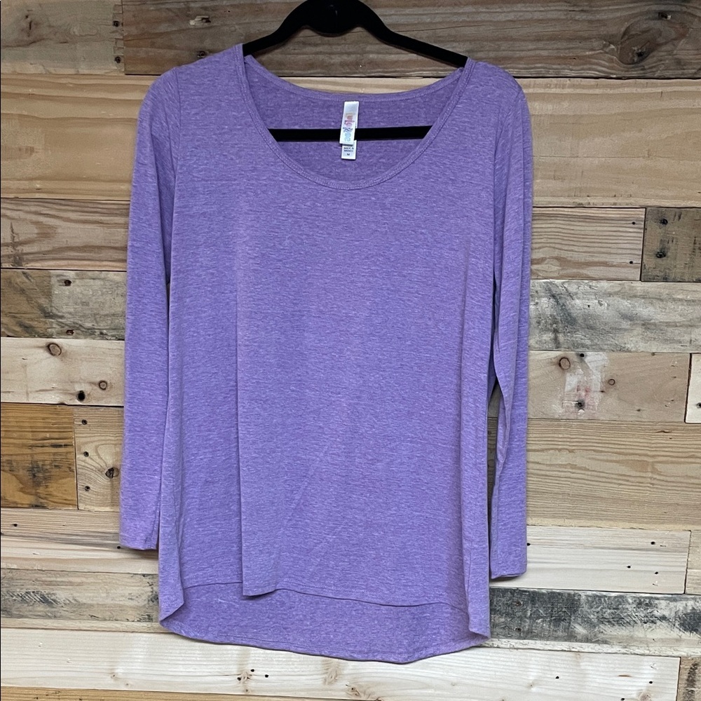 LuLaRoe size Medium Lavender Long Sleeve Lightweight Soft Top